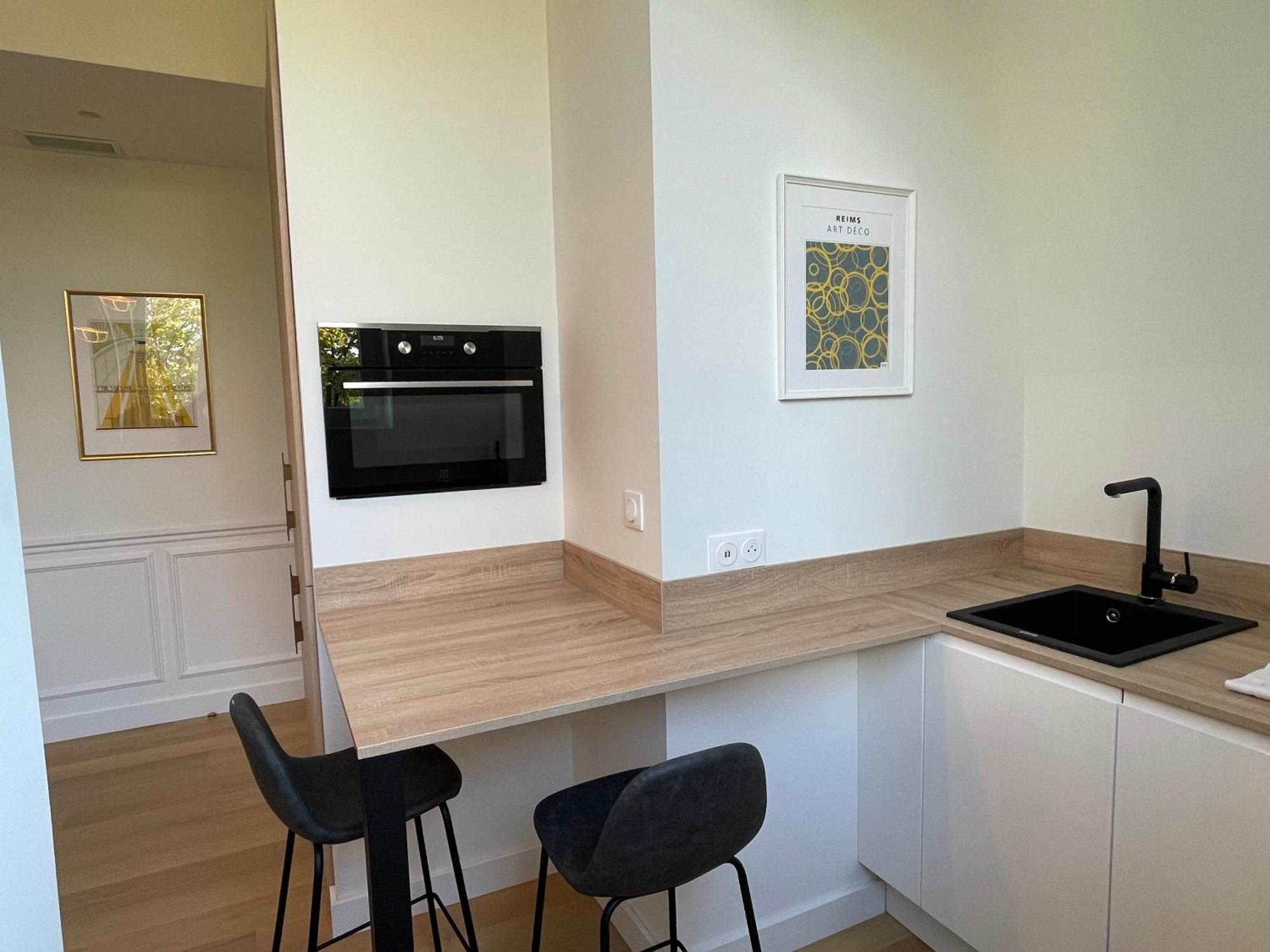 Appartements De Charme Du General Leclerc - Place D'Erlon - Hypercentre - Gare - Reims Buitenkant foto