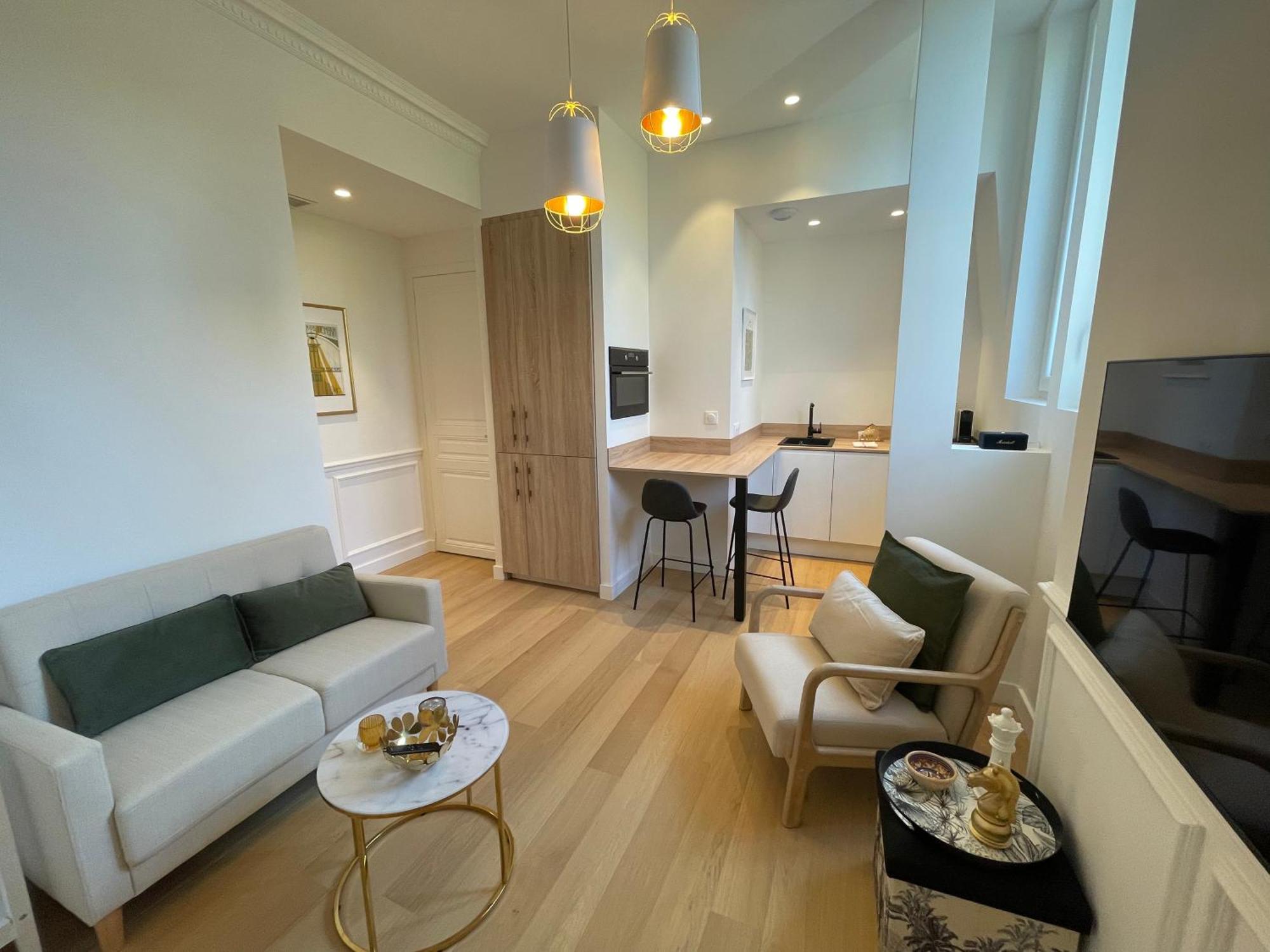Appartements De Charme Du General Leclerc - Place D'Erlon - Hypercentre - Gare - Reims Buitenkant foto
