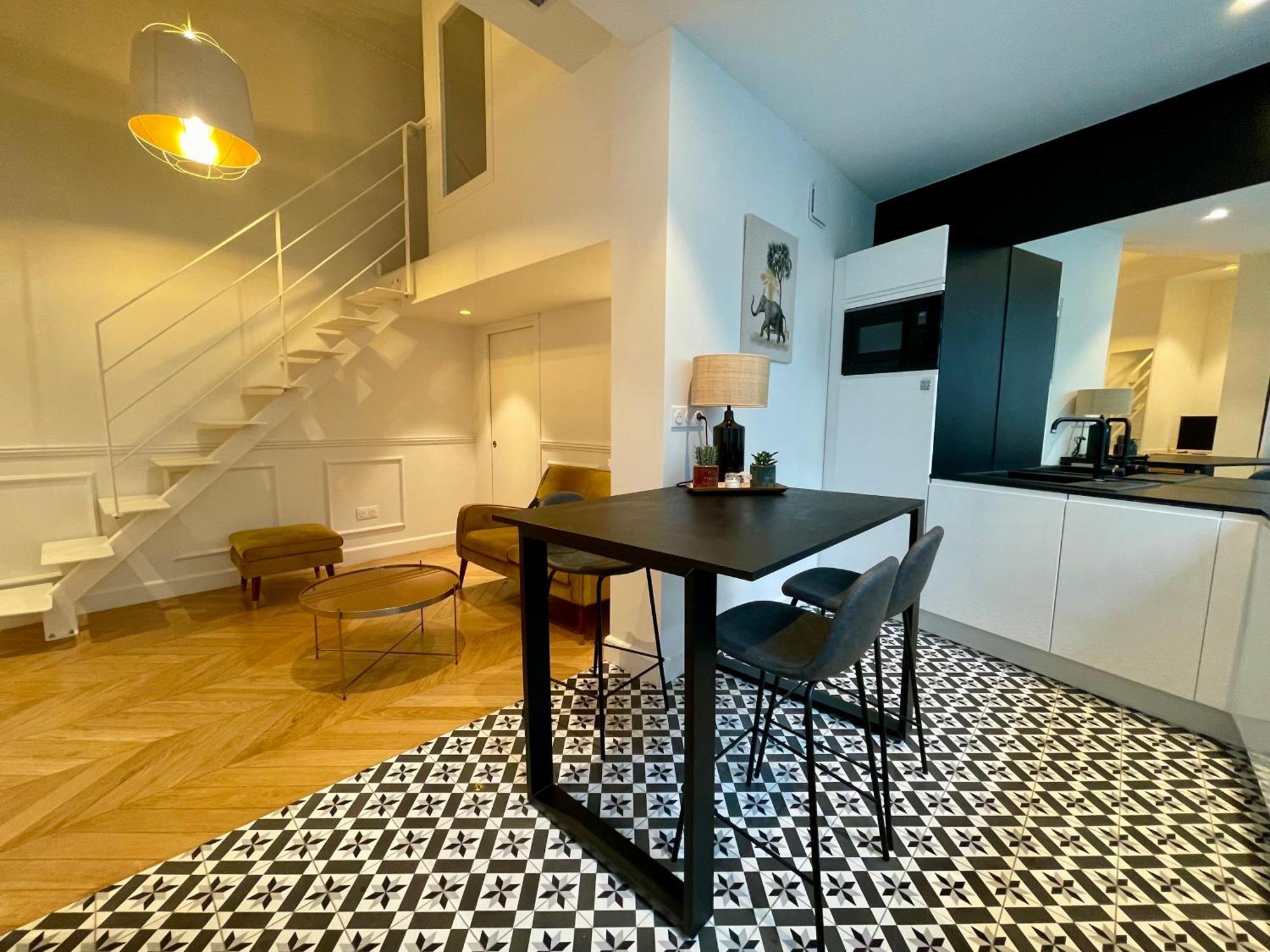 Appartements De Charme Du General Leclerc - Place D'Erlon - Hypercentre - Gare - Reims Buitenkant foto