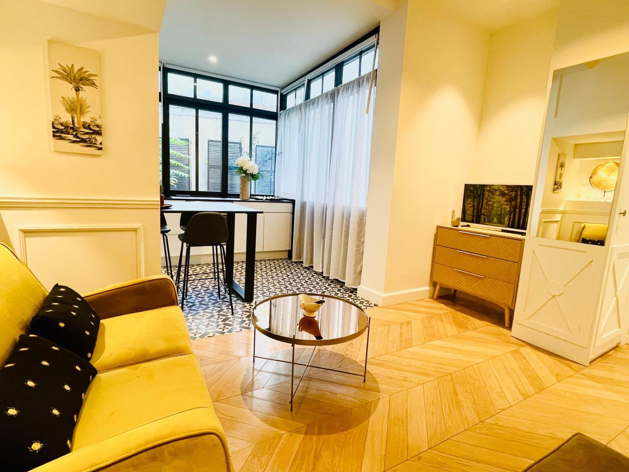 Appartements De Charme Du General Leclerc - Place D'Erlon - Hypercentre - Gare - Reims Buitenkant foto