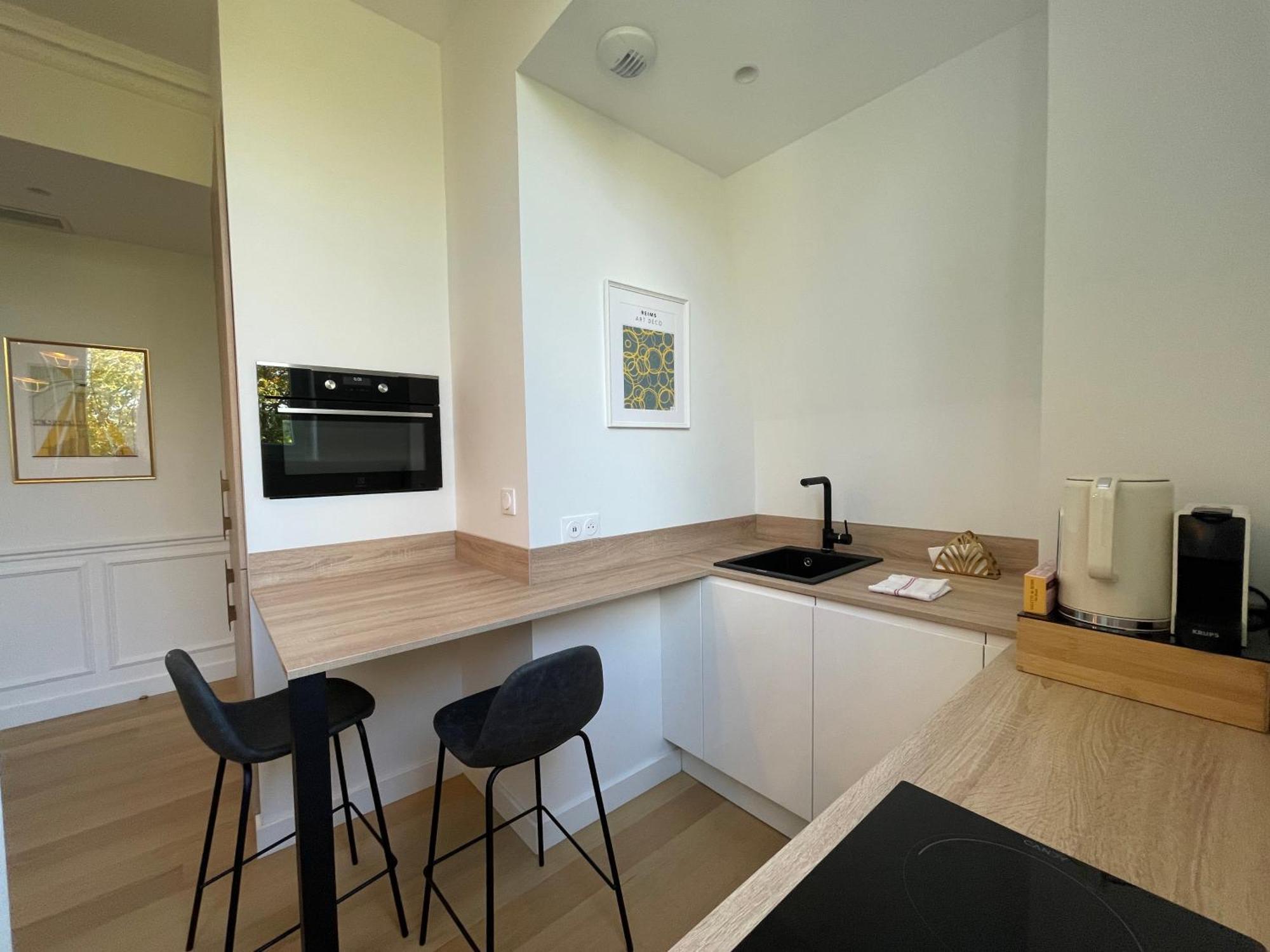 Appartements De Charme Du General Leclerc - Place D'Erlon - Hypercentre - Gare - Reims Buitenkant foto